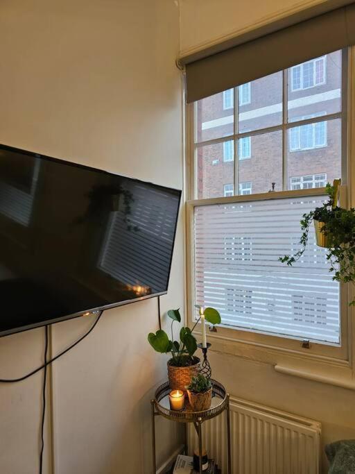 Beautiful And Spacious Flat 런던 외부 사진