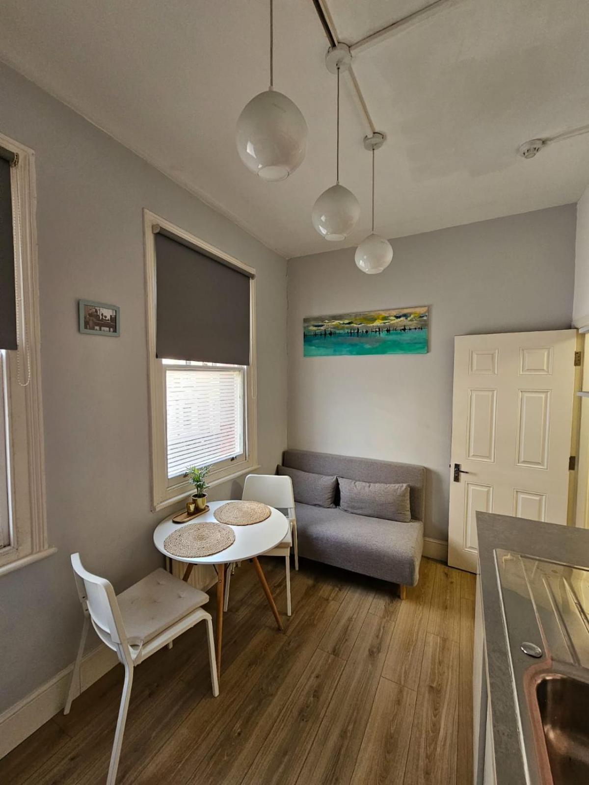 Beautiful And Spacious Flat 런던 외부 사진